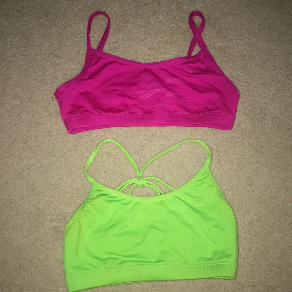 2 sports bras